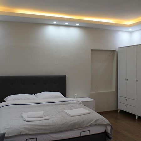Beyoglu Asmalimescit'Te Mobilyali Balkonlu Daire Leilighet Istanbul Eksteriør bilde
